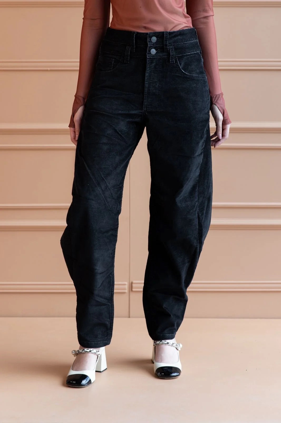 Jean Ballon Velvet Negro - Diseño Colombiano