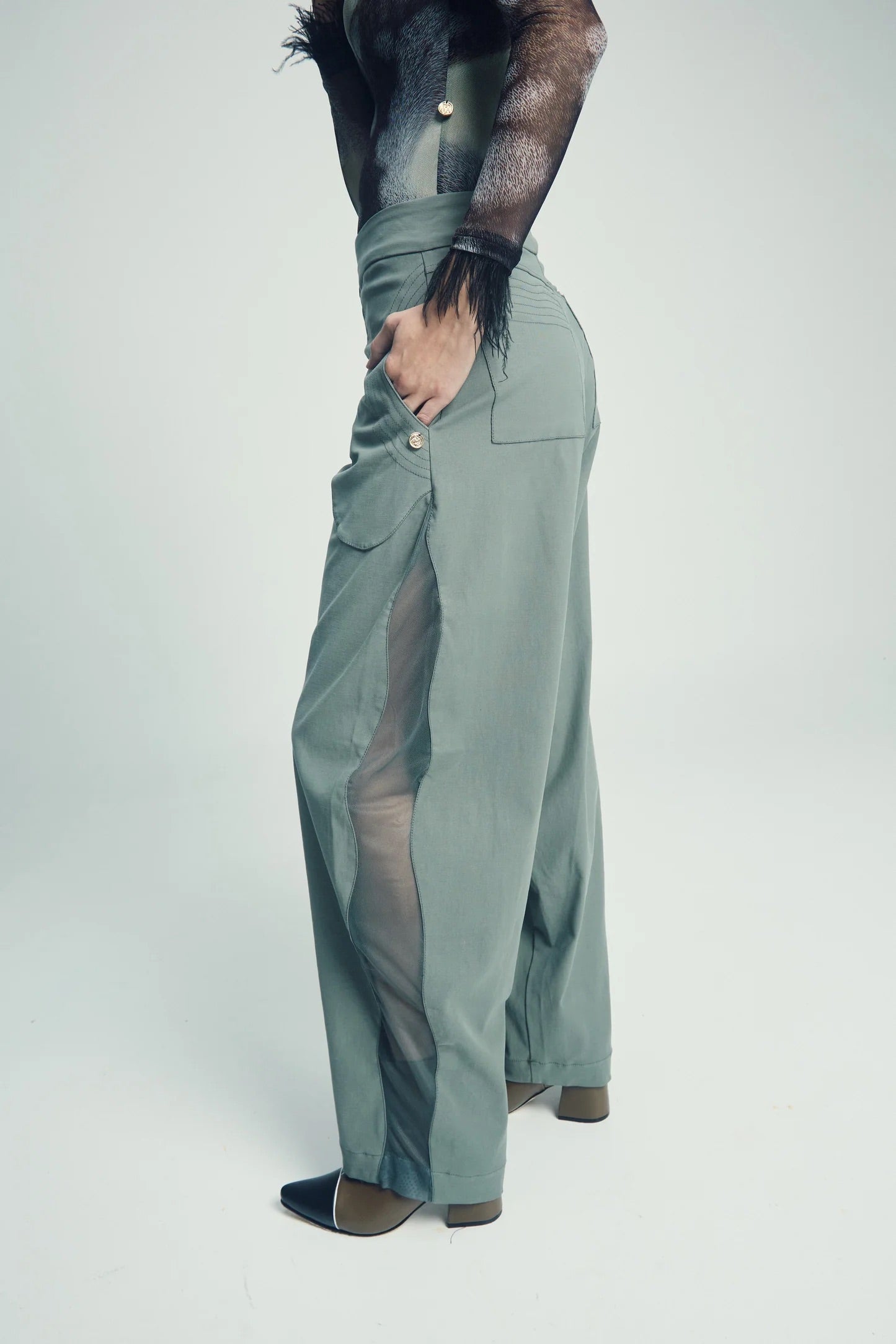 LOOMA PANT