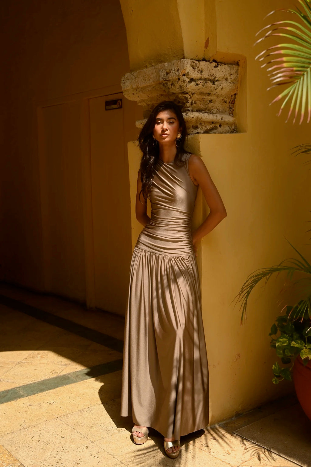 VESTIDO ÉTER LYCRA TAUPE